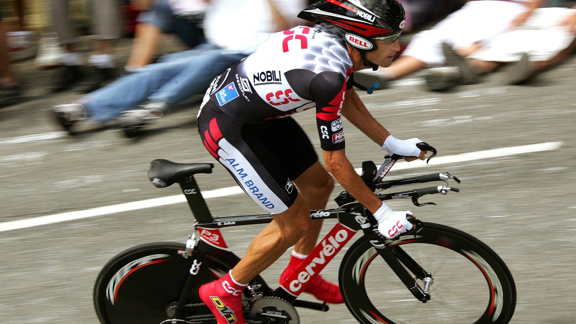 战术解构与意志溃败，当三狮引擎在伯纳乌奏响狂想曲